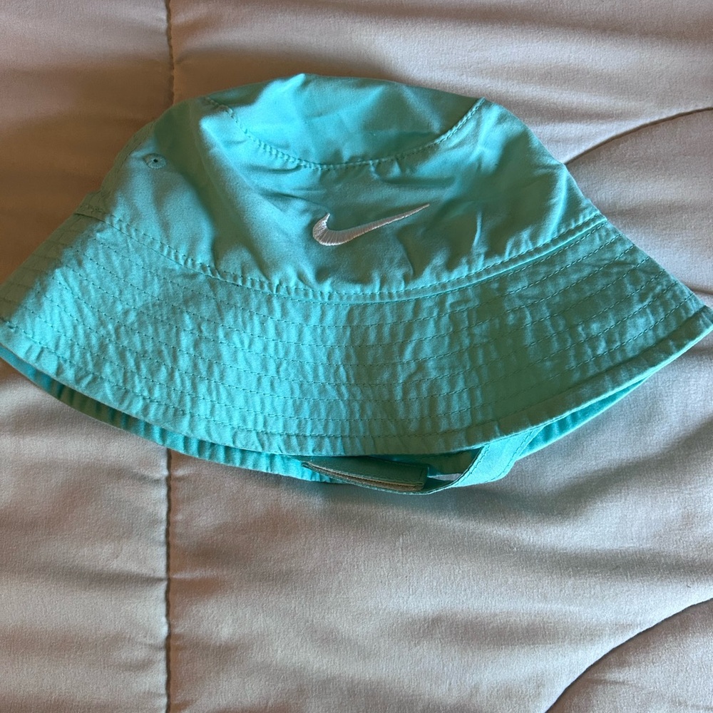 Nike Aqua Bucket Hat
